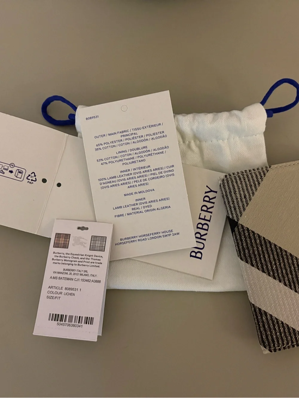 New! Burberry card holder